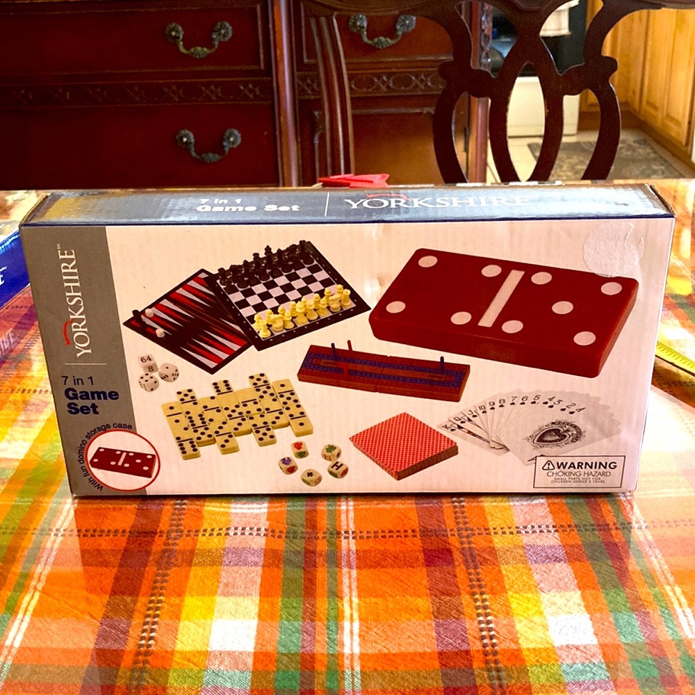 NWT 7 in 1 Game Set